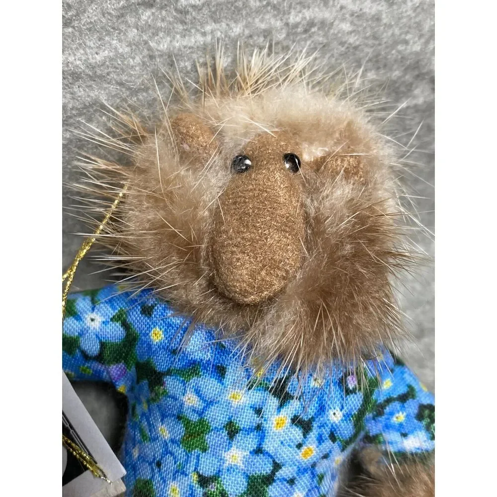 VINTAGE 4 1/2 INCH CLOTH DOLL C. A. MUTH ALASKA FUR TRIMMED‎ OUTFIT